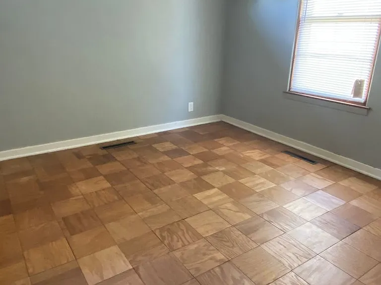 920 Ashland Ave — Photo 4