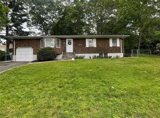 83 Lookout Dr, Sound Beach, NY 11789