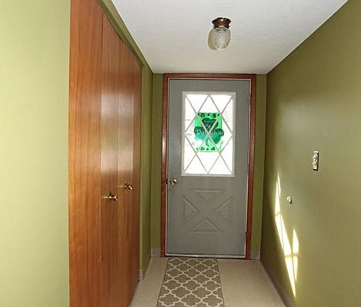 5th image of 4881 Rollingview Dr