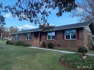 132 Lovers Lane Rd, Holly Pond, AL 35083