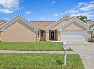 9506 Pebble Glen Ave, Tampa, FL 33647