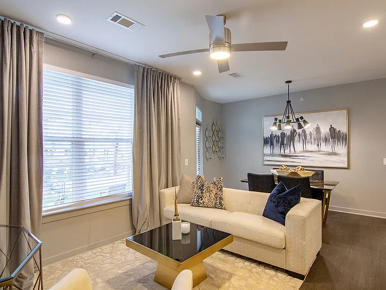 The Pointe North Hills — Photo 36