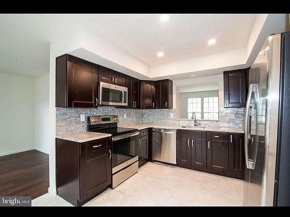 3rd image of 12616 Wrightwood Ct