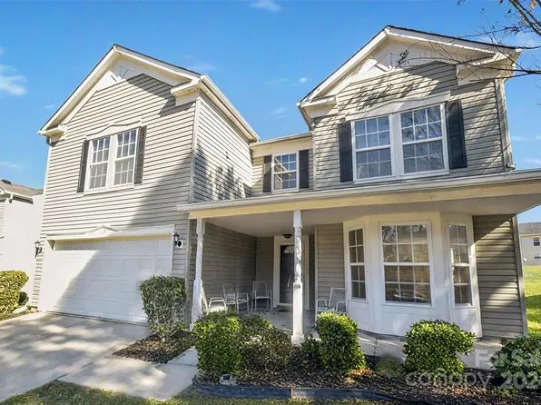 6632 Fawn View Dr, Charlotte, NC 28216