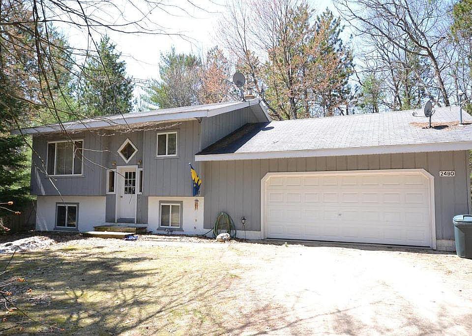 1st image of 2490 Mary Anne Dr