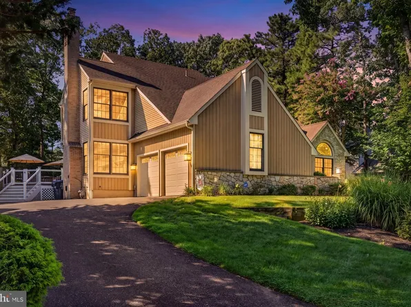 130 Forrest Hills Dr, Voorhees, NJ 08043