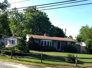 95 Smith St, Hyannis, MA 02601