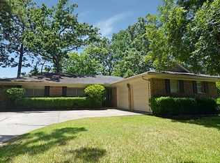 105 Shadylyn Dr, Conroe, TX 77304