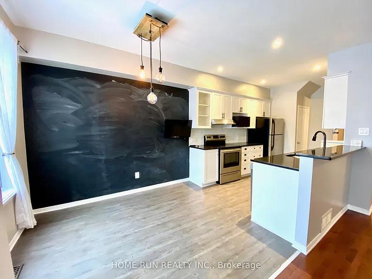 244 Eye Bright Cres — Photo 4