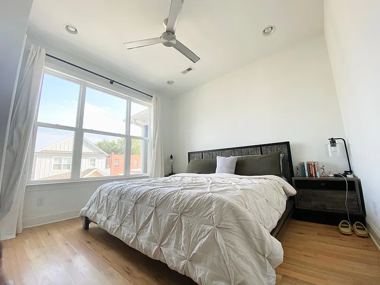 1437 Park Ave #3 — Photo 6