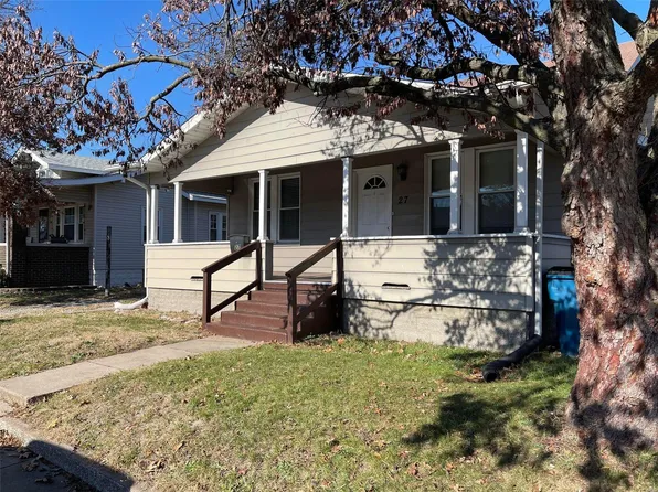 27 Eckhard Ave, Wood River, IL 62095
