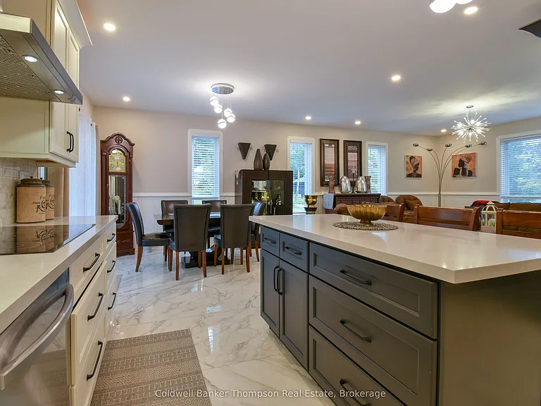 1 Florence St W #56 — Photo 4