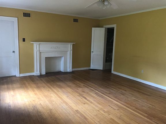 5th image of 505 W Crockett St
