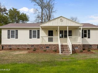 3285 Free Union Church Rd, Pinetown, NC 27865