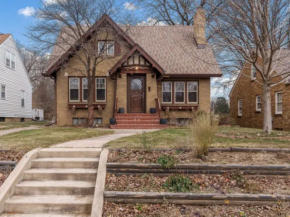 330 Saint Louis Ave, Rockford, IL 61104