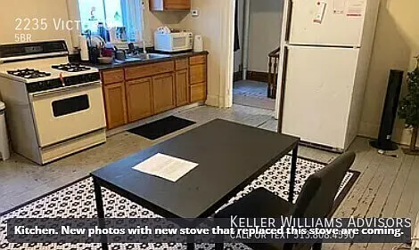 2235 Victor St — Photo 6