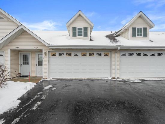1419 Watercress CIRCLE, West Bend, WI 53095