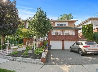 1515 10th St, Fort Lee, NJ 07024
