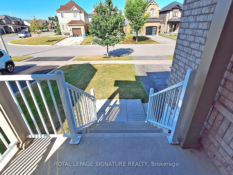 138 Sun King Cres — Photo 4