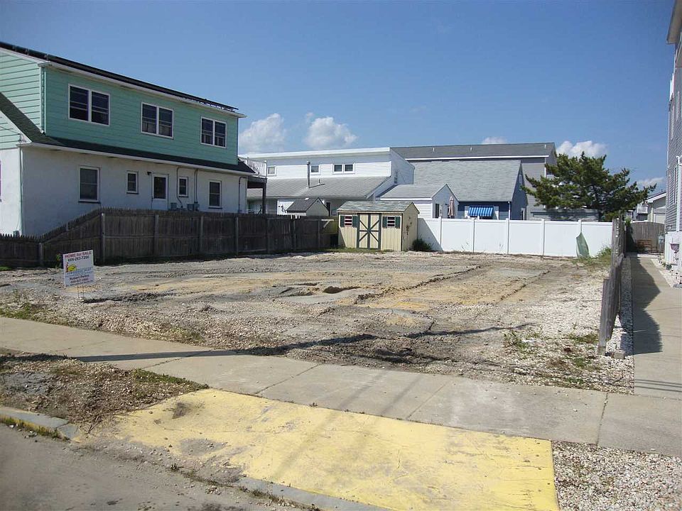 1st image of 143 38th St