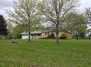705 W Commercial St, Lyndon, IL 61261