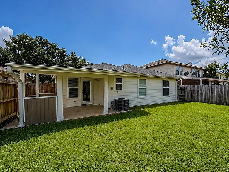 17110 Westminster Village Ct — Photo 15