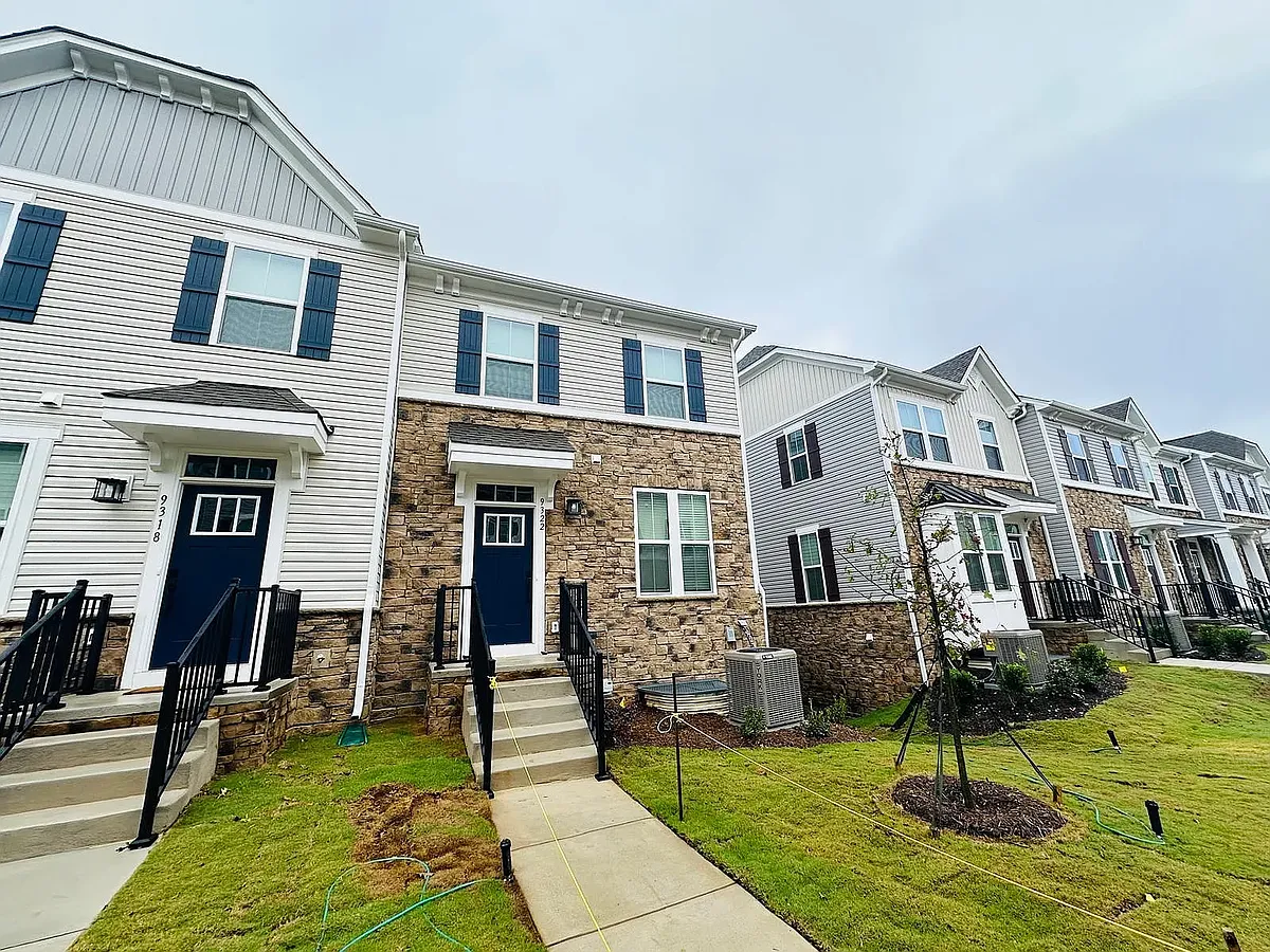 Building Photo - 9322 Mallard Mills Dr