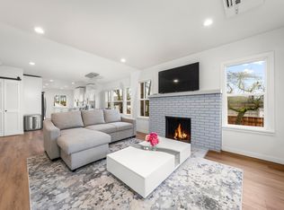 946 N 79th St UNIT A, Seattle, WA 98103
