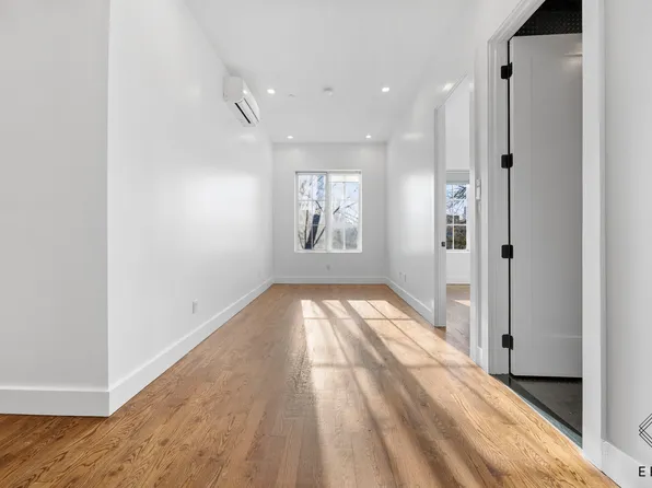 230 20th Street image 1 of 12