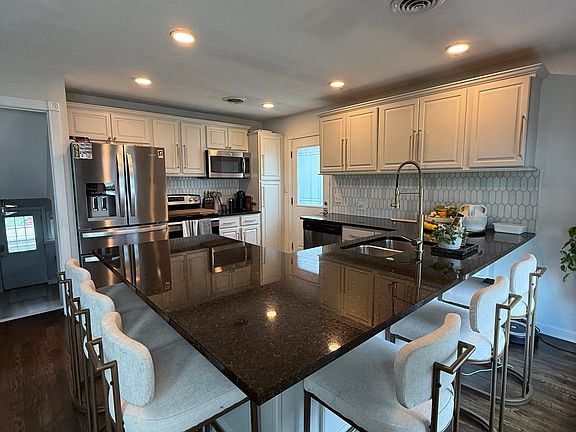 5th image of 622 Huntmere Dr