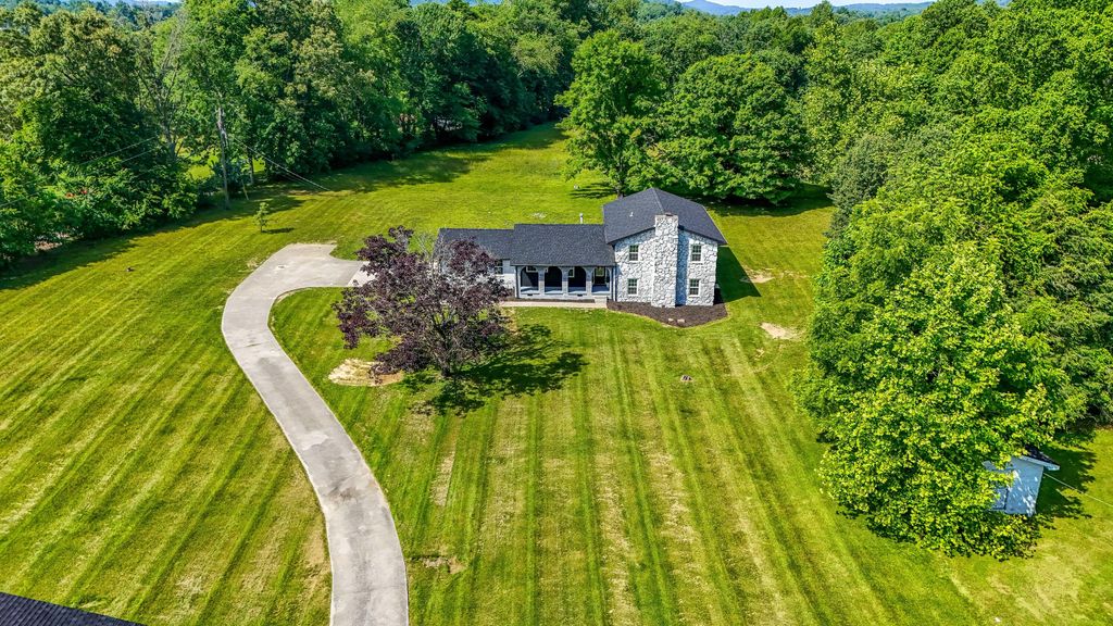 585 Standard Ave, Corbin, KY - View 2