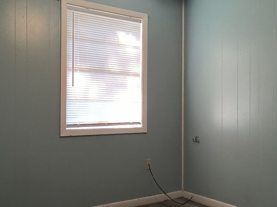2nd image of 2100 Sidney St #1C
