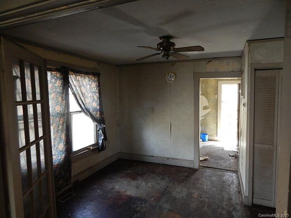 4th image of 735 Confederate Ave