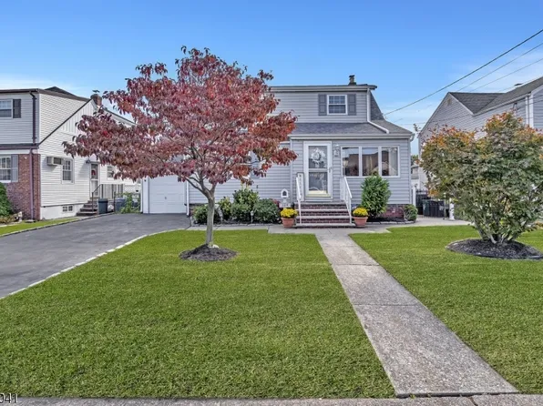 104 Palsa Ave, Elmwood Park Boro, NJ 07407