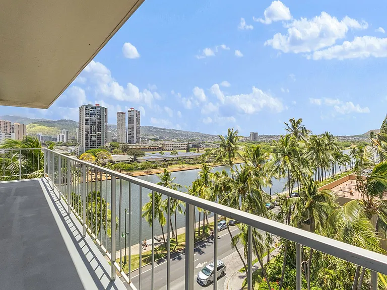2115 Ala Wai Blvd #804 — Photo 19