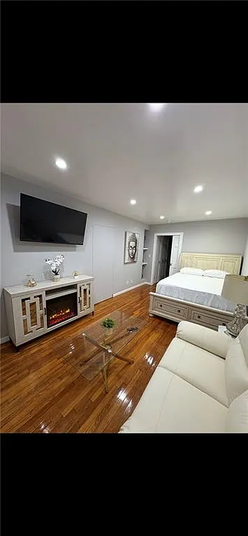 1 bed, 1.0 bath, 1540 sqft, $2,000 — Photo 1