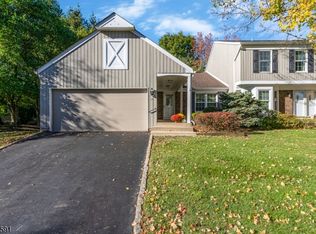 15 Dexter Dr N, Basking Ridge, NJ 07920