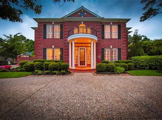 38 Leeward Cove Dr, Spring, TX 77381