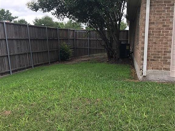 4th image of 2500 Beau Dr