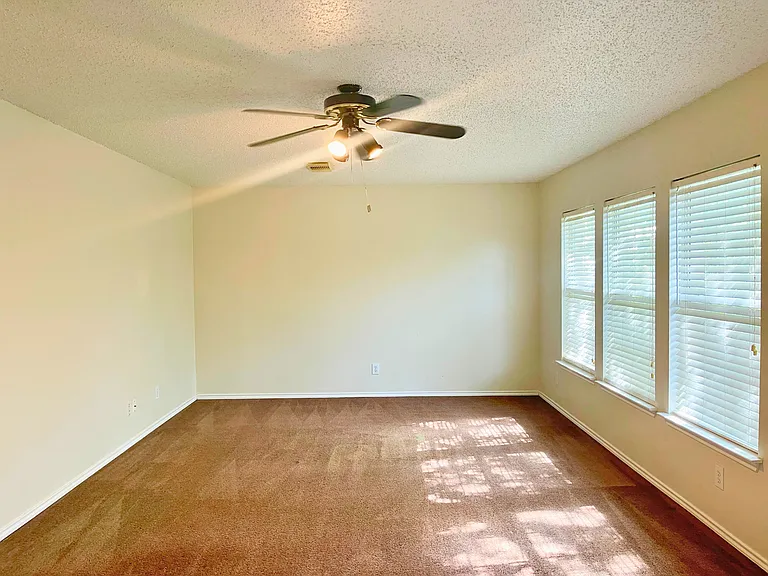7306 Daulton Rdg — Photo 12