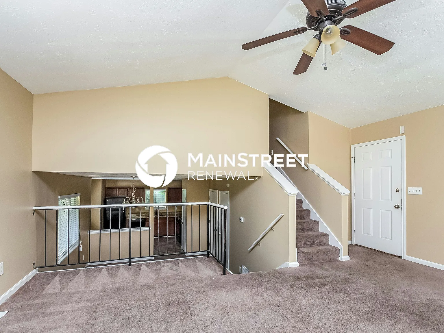 337 Windsor Walk SE — Photo 3