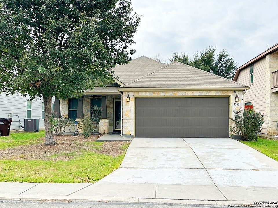 1st image of 3203 CANDLESIDE DR