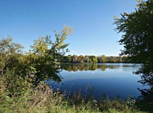 1329 Carlson Lake Ln, Eagan, MN 55123