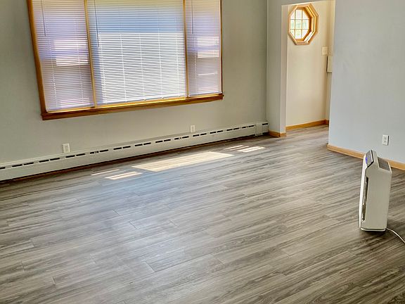 3rd image of 1250 Elizabeth St #1