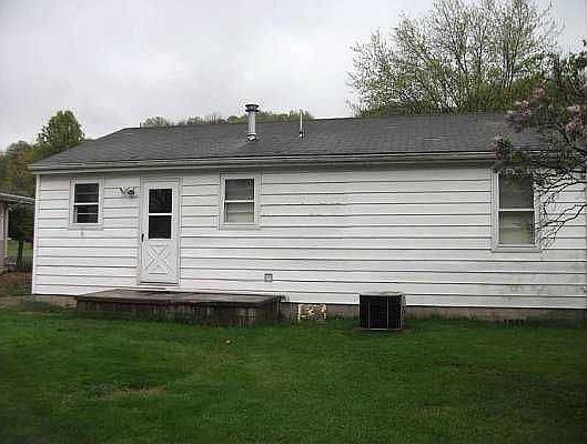 2nd image of 1048 Lake Dr #25/874