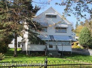 155 Lakeside Dr, Harveys Lake, PA 18618