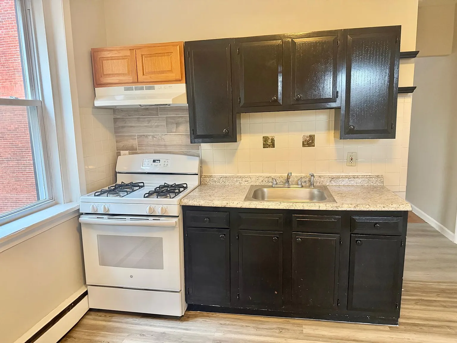 1 bed, 750 sqft, $1,575 — Photo 1