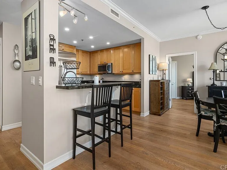 700 W Harbor Dr W #1703 — Photo 5