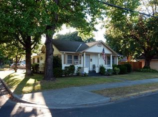 210 SW Pine St, Grants Pass, OR 97526