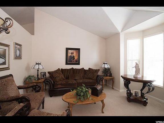 5th image of 8011 S Hillers Dr